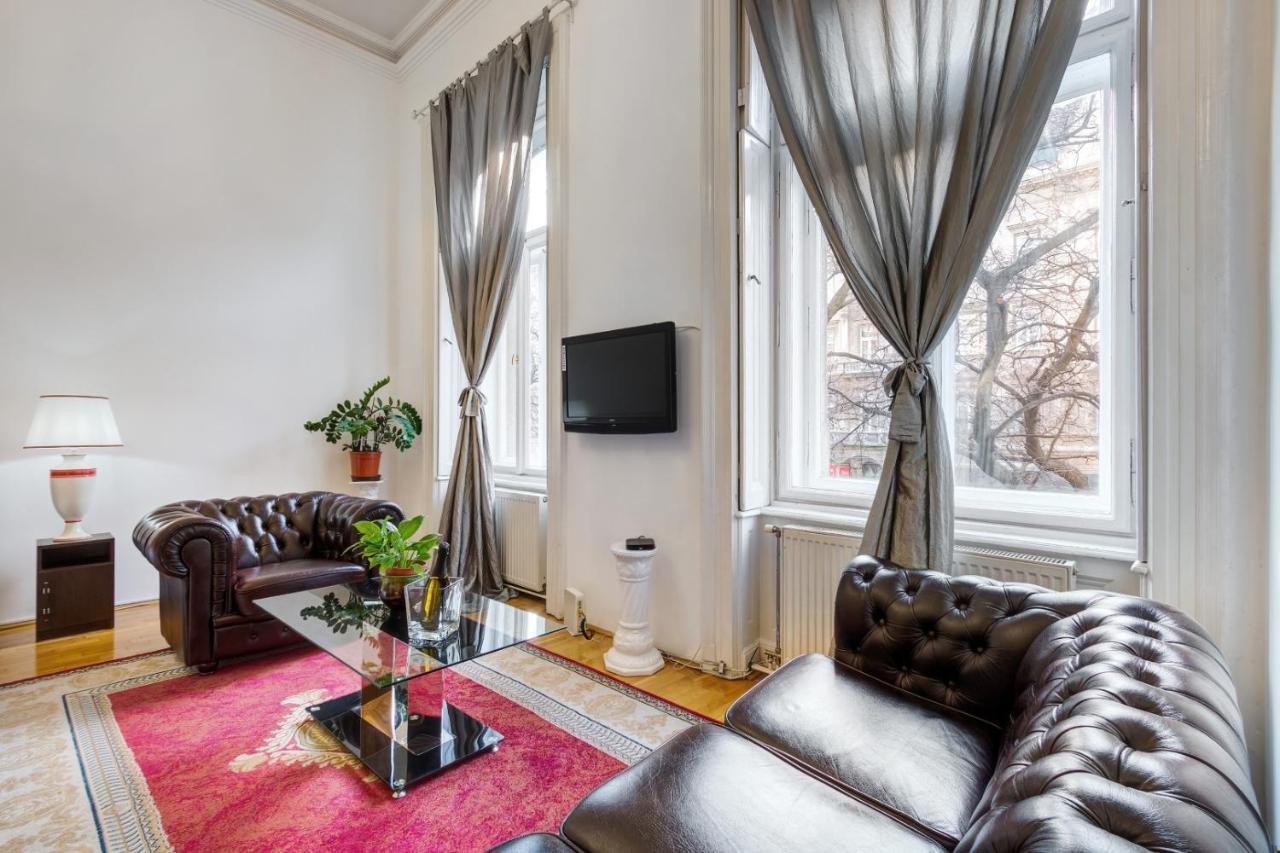 Royale Apartment Budapeste Exterior foto